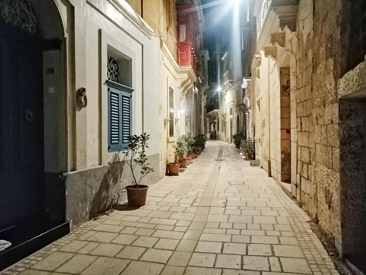 Kharmen A 1565S House With Seaviews Apartment Birgu Exterior photo