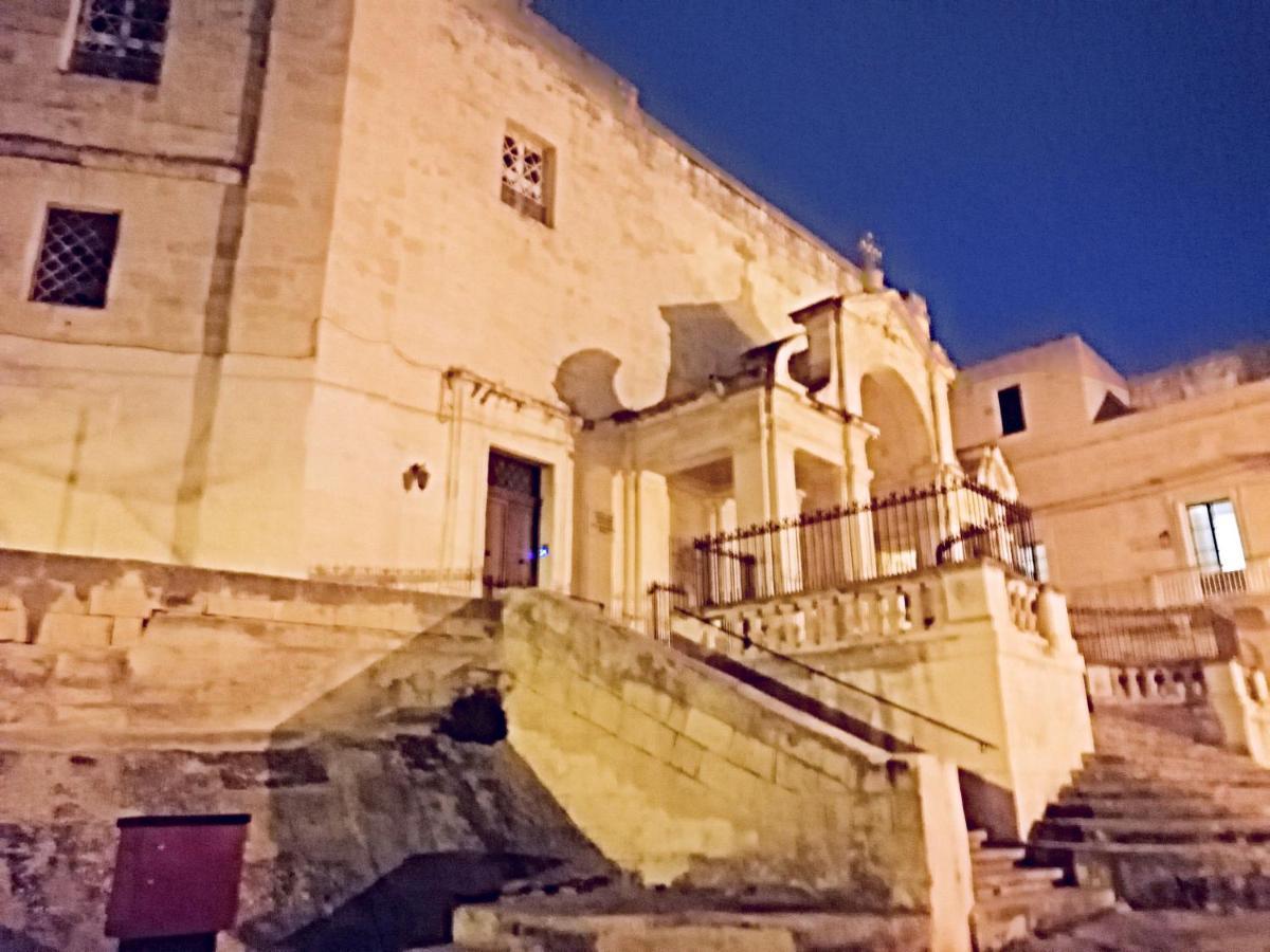 Kharmen A 1565S House With Seaviews Apartment Birgu Exterior photo